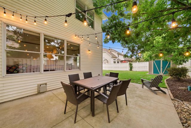13228 Rocklyn Drive, Urbandale, IA 50323
