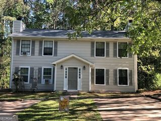 295 Handley Court, Tyrone, GA 30290