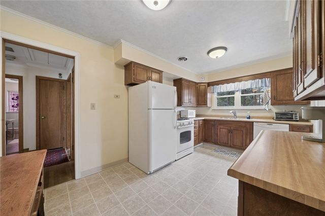 600 N Maple Avenue, City Of Greensburg, PA 15601