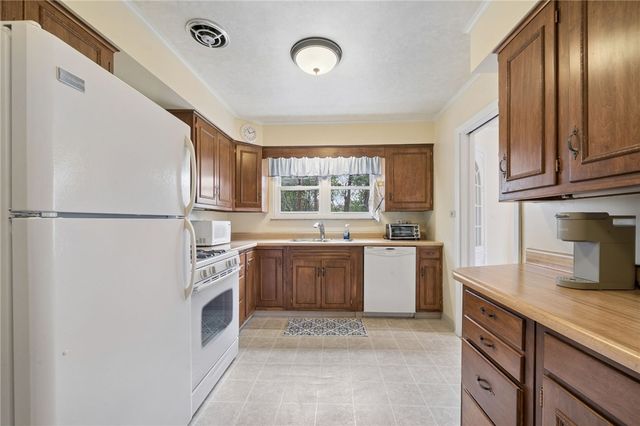 600 N Maple Avenue, City Of Greensburg, PA 15601