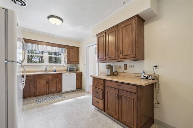 600 N Maple Avenue, City Of Greensburg, PA 15601