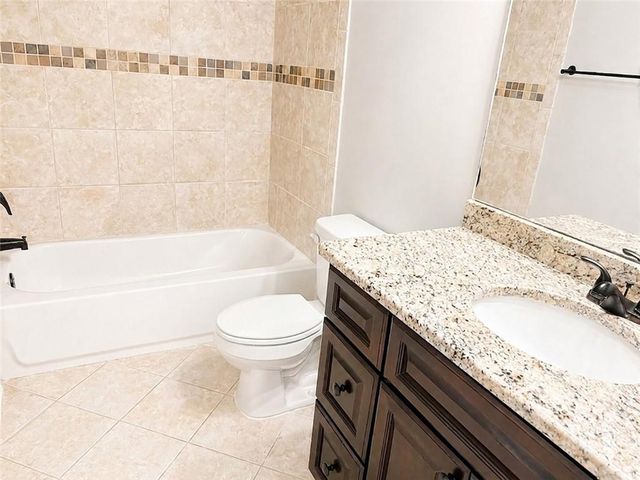 125 Trustin Lake Drive, Fayetteville, GA 30214