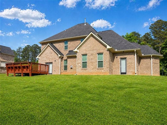 125 Trustin Lake Drive, Fayetteville, GA 30214
