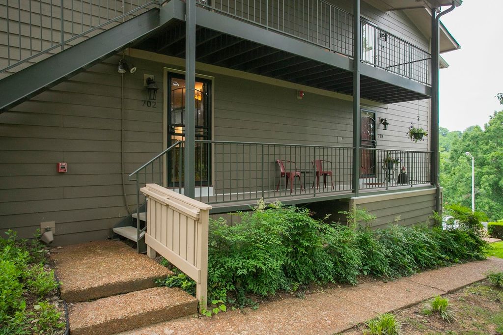 702 Ashlawn Pl, Nashville, TN 37211