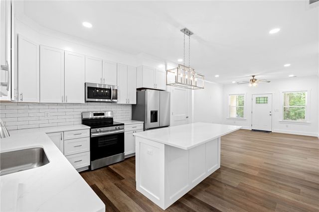 914 Smith Grove Road, Easley, SC 29640