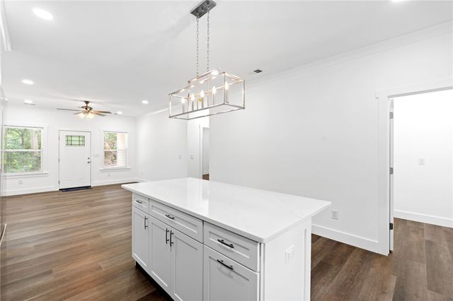 914 Smith Grove Road, Easley, SC 29640