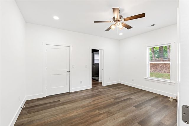 914 Smith Grove Road, Easley, SC 29640