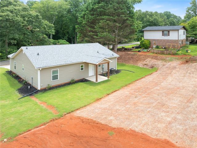 914 Smith Grove Road, Easley, SC 29640