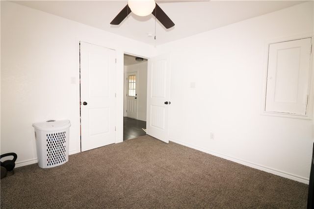 218 S 8th St, Aransas Pass, TX 78336