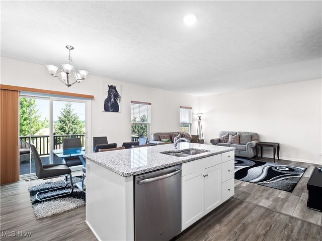 3243 Broadleaf Way, Brunswick, OH 44212