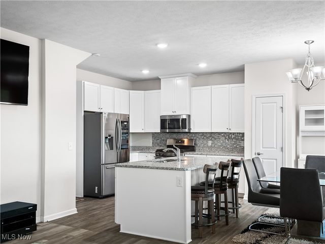 3243 Broadleaf Way, Brunswick, OH 44212