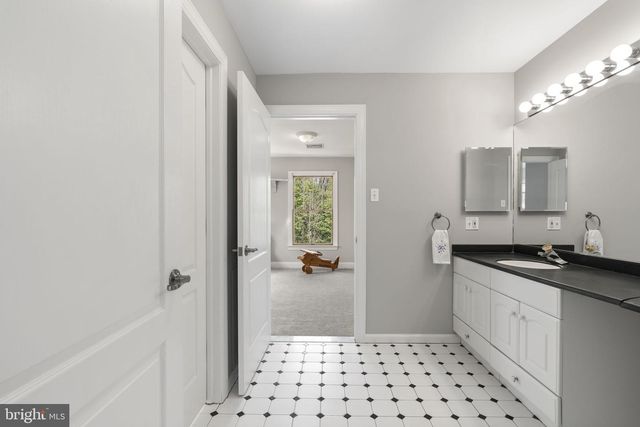 2321 OLD BRISTOL RD, Holland, PA 18966