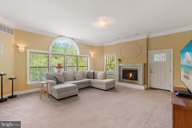 2321 OLD BRISTOL RD, Holland, PA 18966
