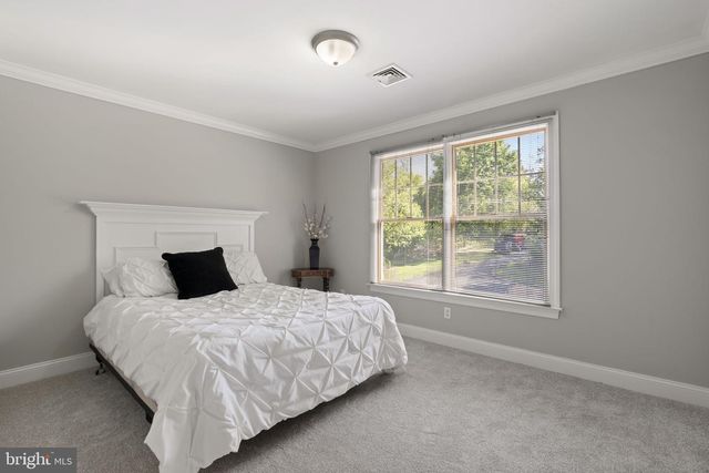 2321 OLD BRISTOL RD, Holland, PA 18966