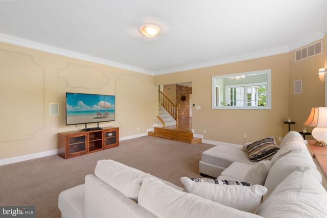 2321 OLD BRISTOL RD, Holland, PA 18966