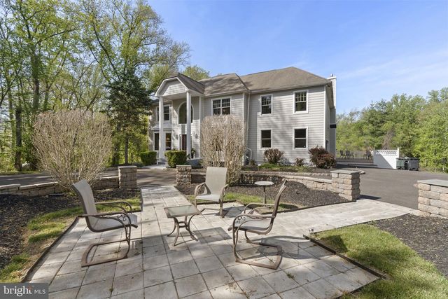 2321 OLD BRISTOL RD, Holland, PA 18966