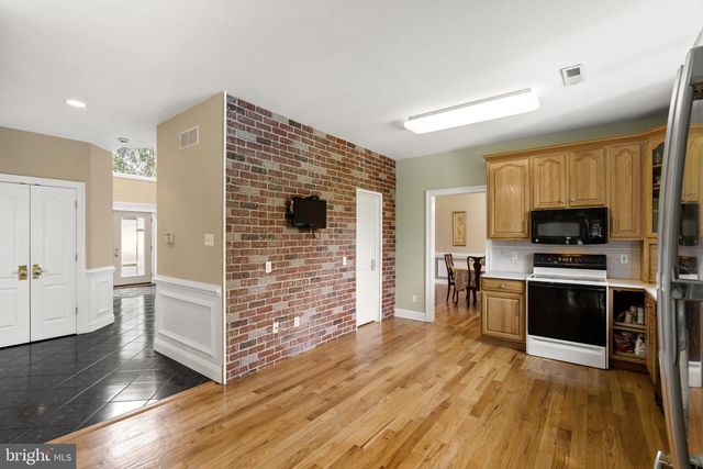 2321 OLD BRISTOL RD, Holland, PA 18966