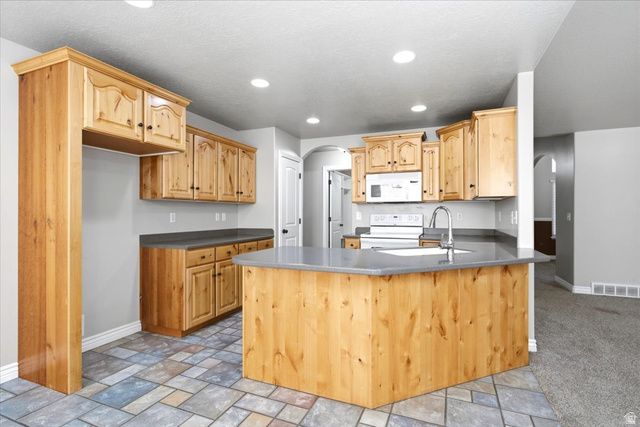 2537 S ELM GROVE DR, Perry, UT 84302