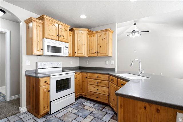 2537 S ELM GROVE DR, Perry, UT 84302