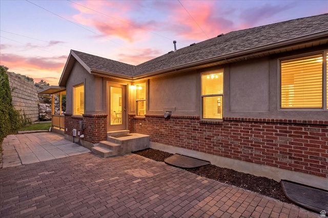 2537 S ELM GROVE DR, Perry, UT 84302
