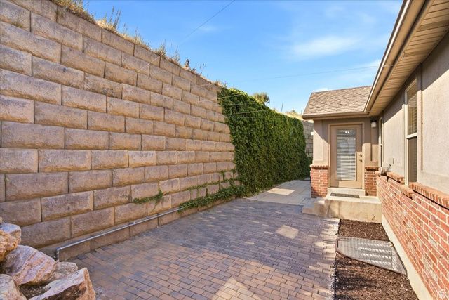 2537 S ELM GROVE DR, Perry, UT 84302