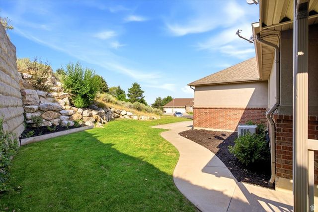 2537 S ELM GROVE DR, Perry, UT 84302