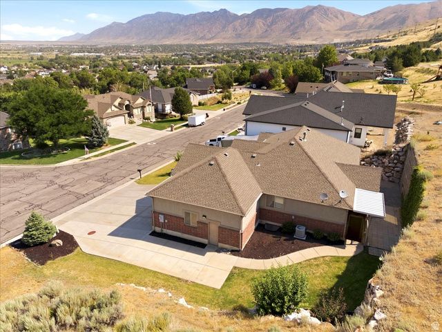 2537 S ELM GROVE DR, Perry, UT 84302