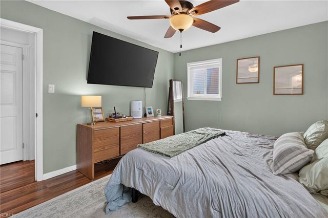905 Kings Arms DR, Virginia Beach, VA 23452