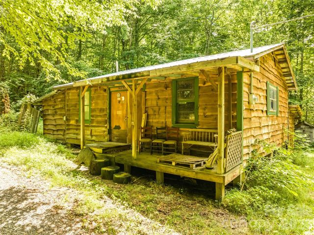 247 Three Springs Drive, Sylva, NC 28779