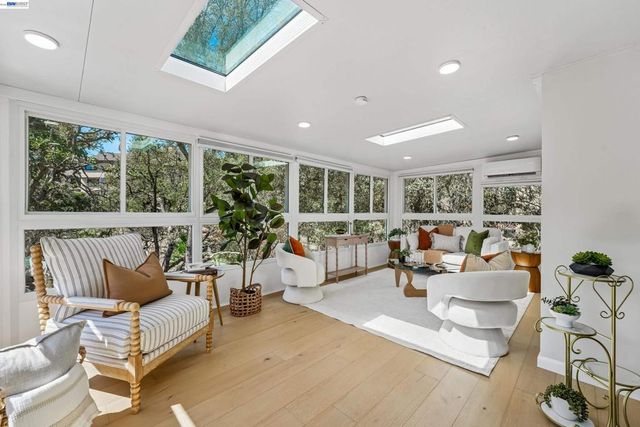 135 St. Germain Lane, Pleasant Hill, CA 94523