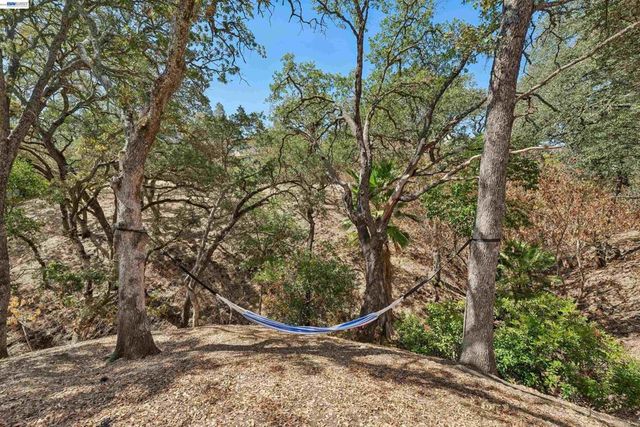 135 St. Germain Lane, Pleasant Hill, CA 94523
