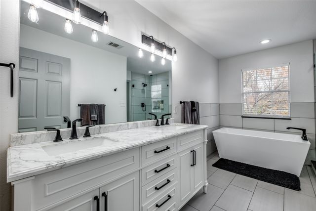 700 Martinique Avenue, Dallas, TX 75223