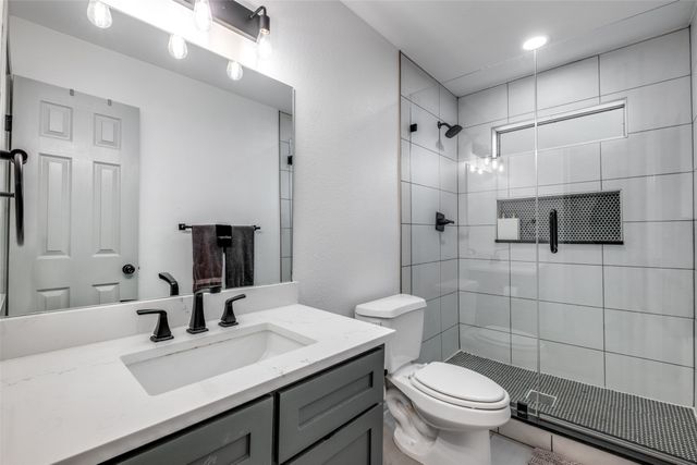 700 Martinique Avenue, Dallas, TX 75223