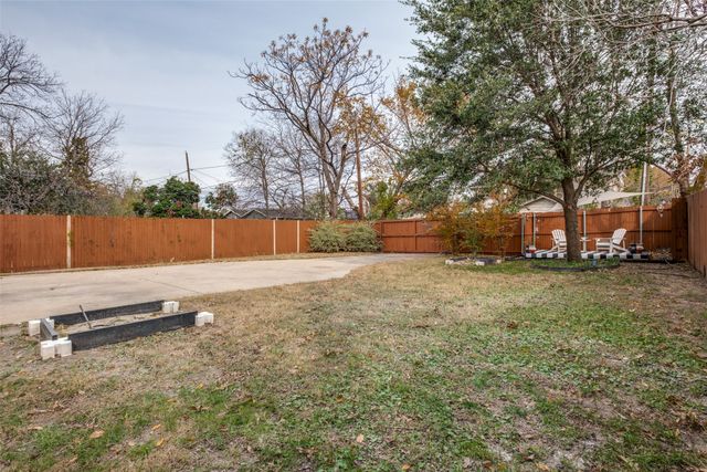 700 Martinique Avenue, Dallas, TX 75223