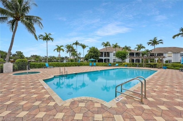 5012 Maxwell CIR 1-101, Naples, FL 34105