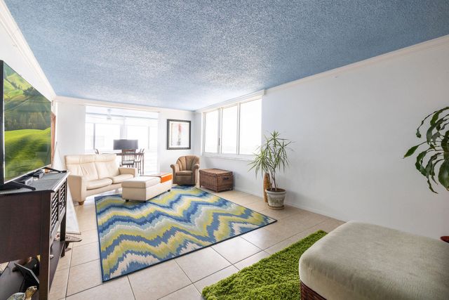 3100 NE 49 Street Street NE 1110, Fort Lauderdale, FL 33308