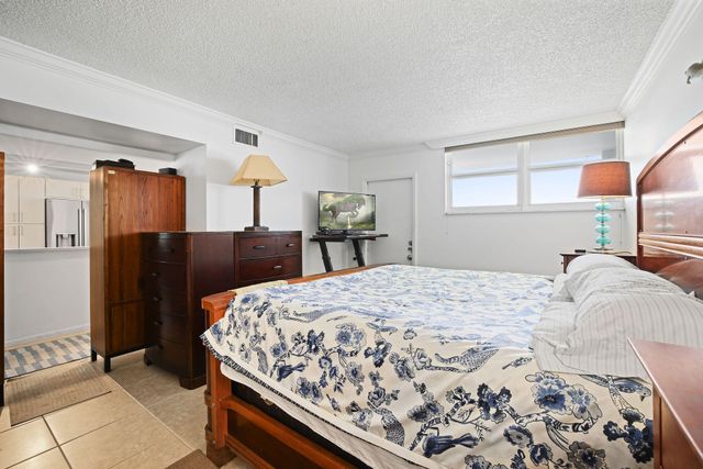 3100 NE 49 Street Street NE 1110, Fort Lauderdale, FL 33308
