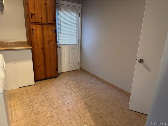 2559 Depew Drive, West Bloomfield, MI 48324