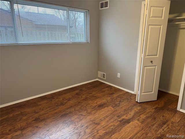 2559 Depew Drive, West Bloomfield, MI 48324