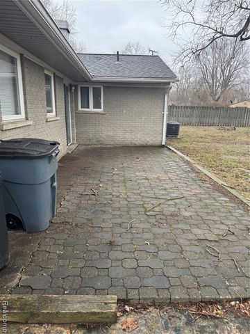 2559 Depew Drive, West Bloomfield, MI 48324