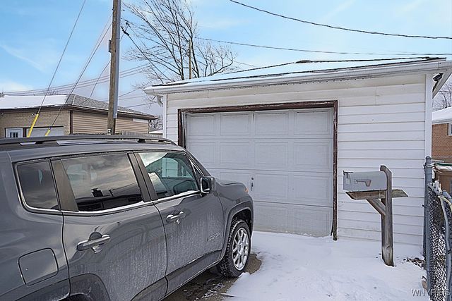 43 Barone Circle, Cheektowaga, NY 14225