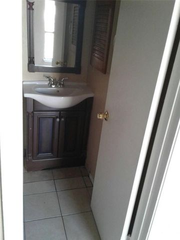 9811 Walnut Street 304, Dallas, TX 75243