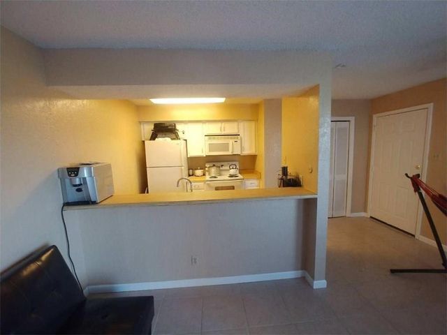 9811 Walnut Street 304, Dallas, TX 75243