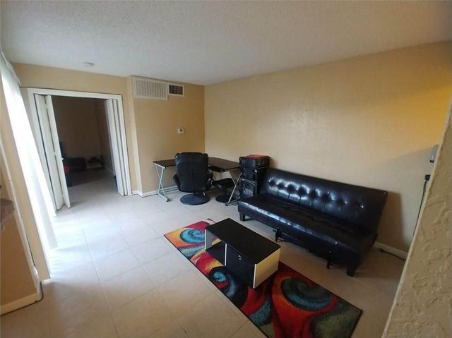 9811 Walnut Street 304, Dallas, TX 75243