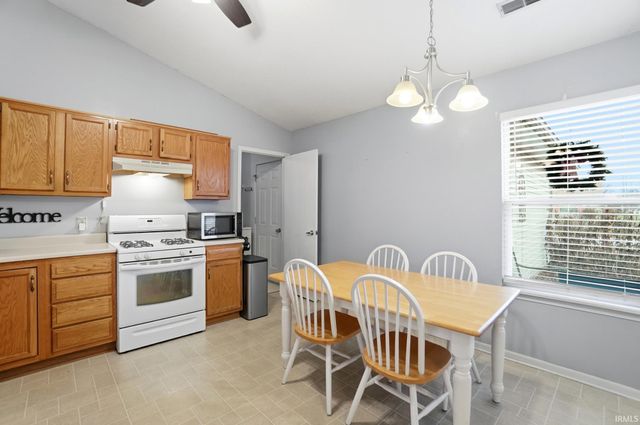 3201 Cedar Ridge Run, Fort Wayne, IN 46808