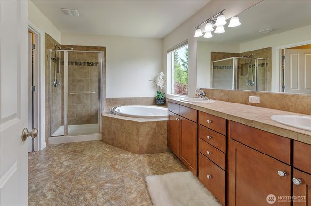 7905 152nd St Ct E, Puyallup, WA 98375