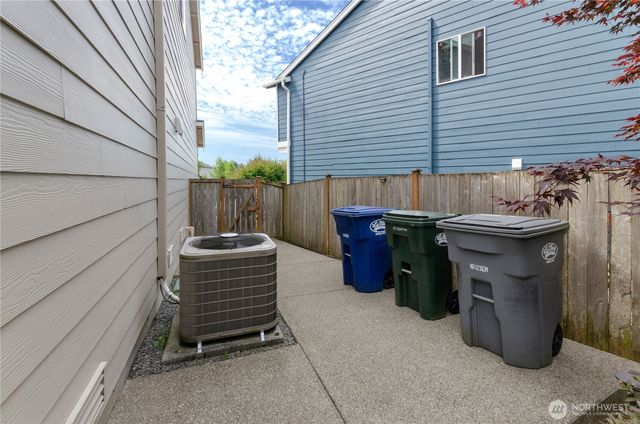 7905 152nd St Ct E, Puyallup, WA 98375