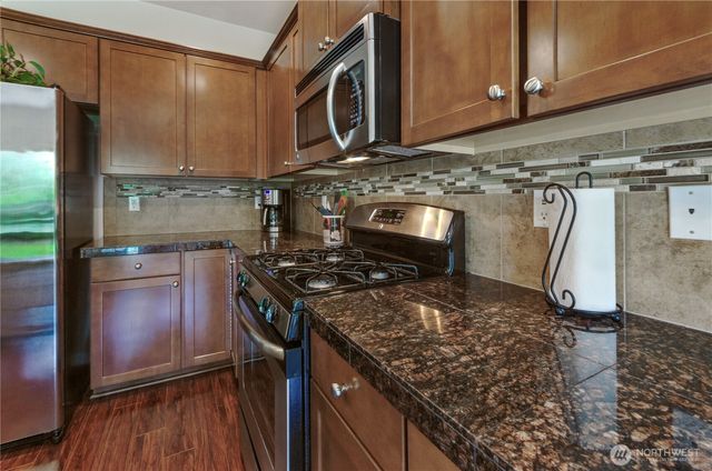7905 152nd St Ct E, Puyallup, WA 98375