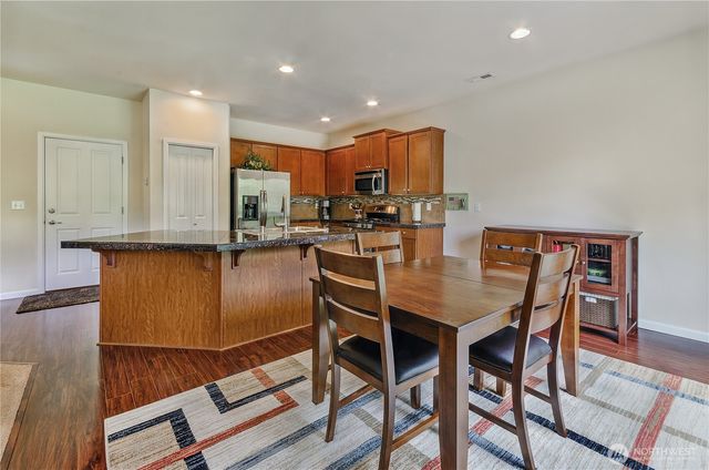 7905 152nd St Ct E, Puyallup, WA 98375