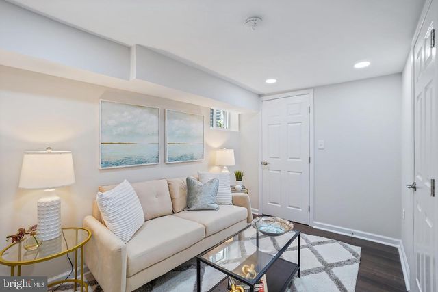 4224 SOUTHERN AVE SE, Washington, DC 20019